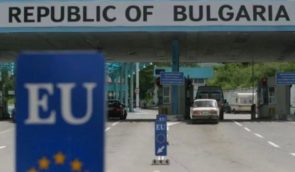 Болгарія закриває кордон для авто з російськими номерами