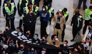 У Вашингтоні затримали понад 300 учасників антивоєнної демонстрації, частина з яких зайшла в Капітолій