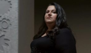 Директорка музею Голодомору Леся Гасиджак подала до суду на юриста, який цькував її за вагу