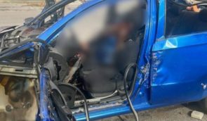 Росіяни скинули з дрона вибухівку на авто цивільних у Бериславі: одна загибла, двоє поранених
