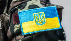 Добровольцям, які торік допомагали звільняти Київщину, вручили посвідчення учасника бойових дій