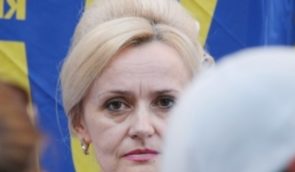 Омбудсман просить слідчих перевірити слова Ірини Фаріон, яка не вважає російськомовних бійців ЗСУ українцями