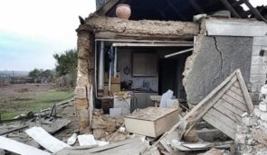 Росіяни обстріляли з артилерії село на Херсонщині: є загиблий та поранена