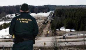 Фінляндія ухвалила закон, що дозволяє прикордонникам повертати до РФ шукачів притулку