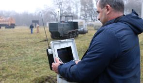 До кінця року на Харківщині мають закупити чотири вітчизняні машини для підготовки ґрунту до розмінування