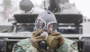 Російський офіцер, яких втік з РФ, розповів, як українських військових обстрілювали на фронті хімічною зброєю