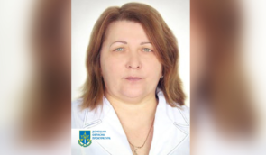 Пожизненный срок заключения получила врач из Мариуполя, которая “сдавала” в плен раненых бойцов ВСУ