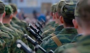 В оккупированном Мариуполе хотят ставить на военный учет подростков