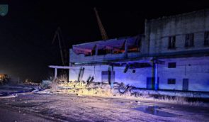 В Одессе в результате ночных обстрелов пострадали 11 человек, повреждены дома и общежитие