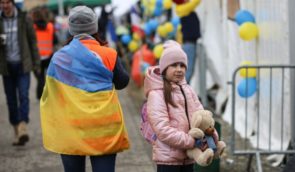 Більше половини українських біженців планують повернутися додому – дослідження