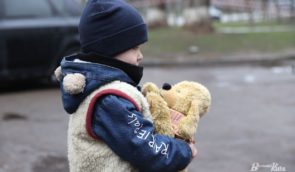 З кінця березня 2022 року в Україні понад 13 000 дітей залишилися без батьківського піклування