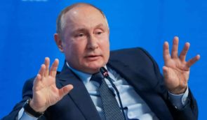 Путін заявив про черговий “рекорд з продажу зерна”: частину врожаю вкрали з України