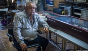 В оккупированном Крыму “полицейские” снова обыскали домашний музей Ильвера Аметова