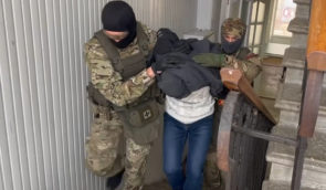 У Луганську росіяни затримали місцевого мешканця за фінансування “Азову”