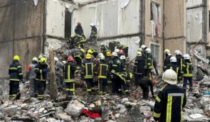 В Одесі з-під завалів зруйнованого під’їзду багатоповерхівки дістали тіла ще двох дітей