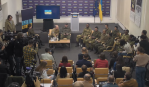 Полонені ЗСУ іноземці розповіли у Києві, як їх обдурили в Росії, щоб відправити на війну