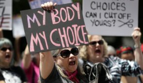 В Аризоні скасували закон, який майже повністю забороняв аборти
