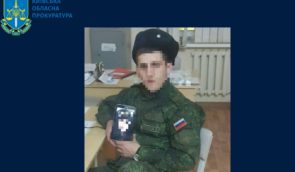 Росіянина, який міг вбити на Київщині чоловіка за відмову дати мобільний телефон, судитимуть заочно