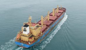 Правоохоронці оголосили підозру ще одному капітану судна, на якому росіяни вивозили награбоване українське зерно