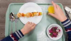 Для українських шкільних їдалень розробили збірник рецептів з понад 600 нових страв