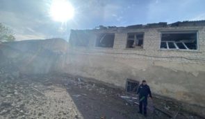 Росіяни скинули керовану авіабомбу на школу у Бериславі: без постражадлих та загиблих