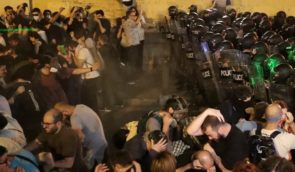 У Грузії під час протестів проти закону “про іноагентів” затримали десятки людей, місце перебування частини з них невідоме