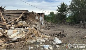 На Харківщині двоє мирних жителів підірвалися на вибухових пристроях, їх госпіталізували