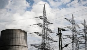 Окупанти знищили 80% теплової та третину гідрогенерації електрики України – Зеленський