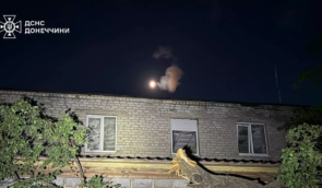 В Донецкой области россияне ударили по пожарной части, ранения получил спасатель