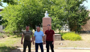 В окупованому селі на Лівобережжі Херсонщини незаконна влада відновила пам’ятник Леніну