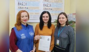 Шлях до громадянства: на Черкащині жінка отримала свій перший паспорт у 27 років