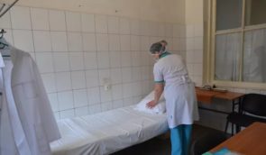 На окупованій Луганщині констатували критичну нестачу вузькопрофільних медичних фахівців