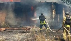 У Херсоні під час гасіння пожежі від повторного обстрілу постраждав рятувальник