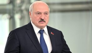 Лукашенко пропонує ввести в Білорусі кримінальну відповідальність за погрози колишньому президенту