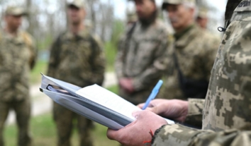 На Закарпатті жінка звинуватила ТЦК у смерті її батька: омбудсман скерував запит до генпрокурора