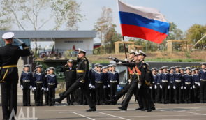 В оккупированном Мариуполе россияне начали подготовку «юных нахимовцев»