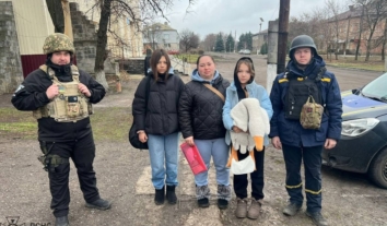 Ще одну жінку з дітьми евакуювали з Покровського району Донецької області