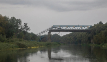 На Харківщині четверо чоловіків підірвалися на вибухівці, коли були на березі річки