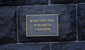 Україна отримала ще 100 мільйонів євро для підтримки переселенців: на що витратять кошти?