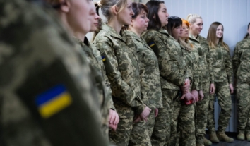 Від минулого року Міноборони витратило понад 230 мільйонів гривень на купівлю жіночої форми
