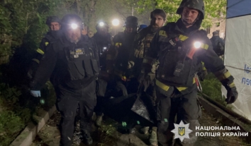 Ночью россияне атаковали Украину 150 дронами: есть пострадавшие и разрушения