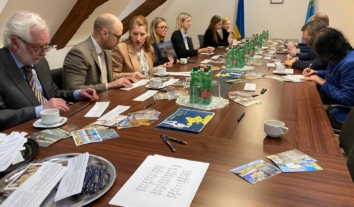 “Листи до вільного Криму”: з австрійського Відня до бранців Кремля вирушать понад 200 звернень