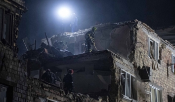 Число погибших из-за российского удара по Киеву накануне возросло до 23, среди которых четверо детей