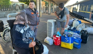 На Донеччині евакуації потребують понад 200 тисяч цивільних, серед них більш як 16 тисяч дітей