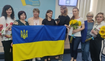 “Немає житла та роботи”: колишні бранки розповіли про нагальні проблеми