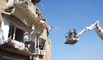 ЄС готує санкції у відповідь на нічний удар РФ по Києву, що забрав життя 15 людей, серед яких четверо дітей