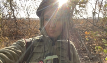 Під Покровськом авто з воєнкоркою 5 каналу підірвалося на магнітній міні