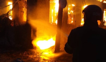 Вночі росіяни били по АЗС та залізниці на Полтавщині: четверо травмованих