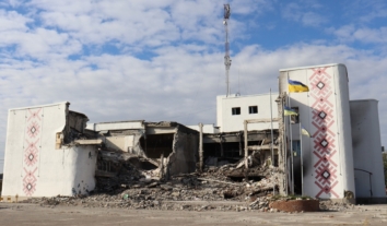 На Харківщині росіяни прицільно атакували дроном цивільну автівку, загинув чоловік