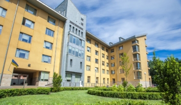 УКУ пояснив відмову в проживанні студентці тим, що участь у програмі “Християнська духовність” можлива лише за цінностями університету